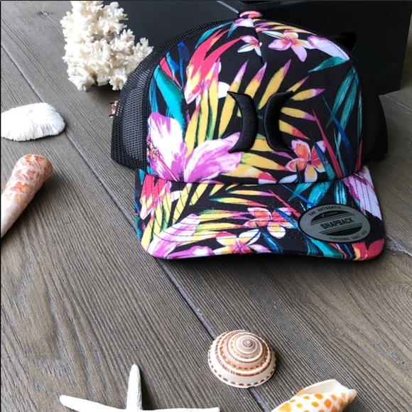 🌿HURLEY🌿 - Picture 3 of 5